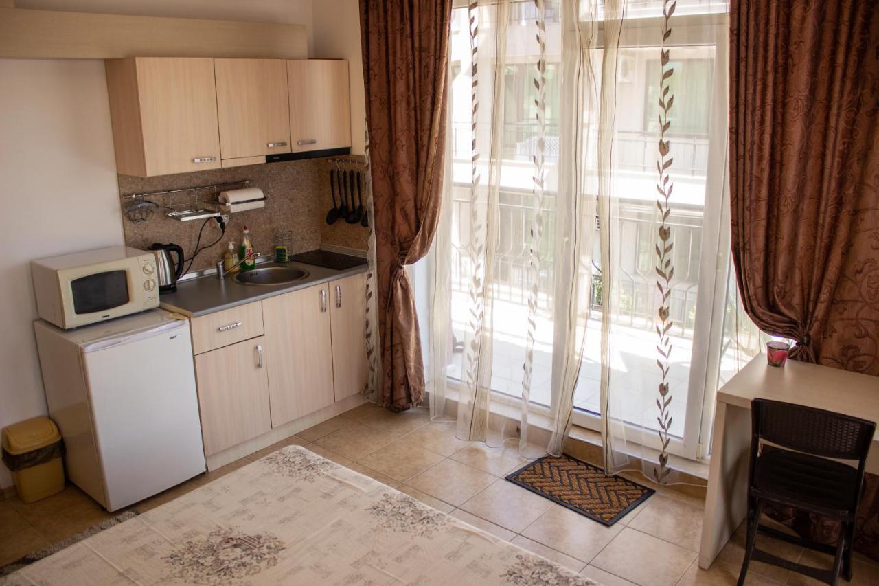 Central Couple Studio Pomorie Ngoại thất bức ảnh